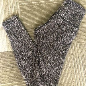 Lululemon leggings size 4